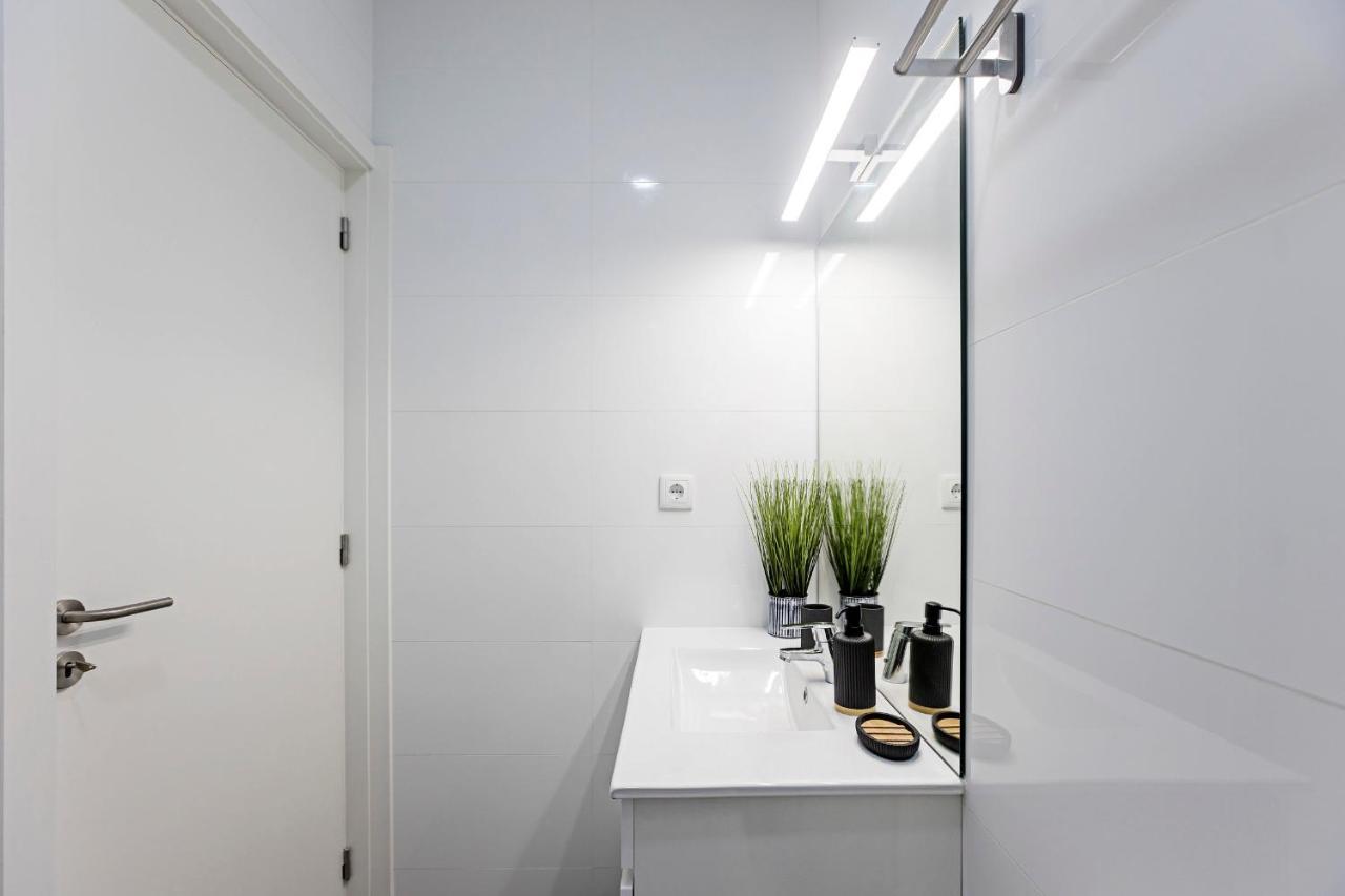 150 Rivoli Apartments By Lovelystay OOporto Exteriör bild
